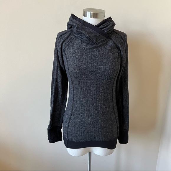 Lululemon Think Fast Hoodie Heathered Herringbone Black/Gray 26110 - Picture 7 of 14